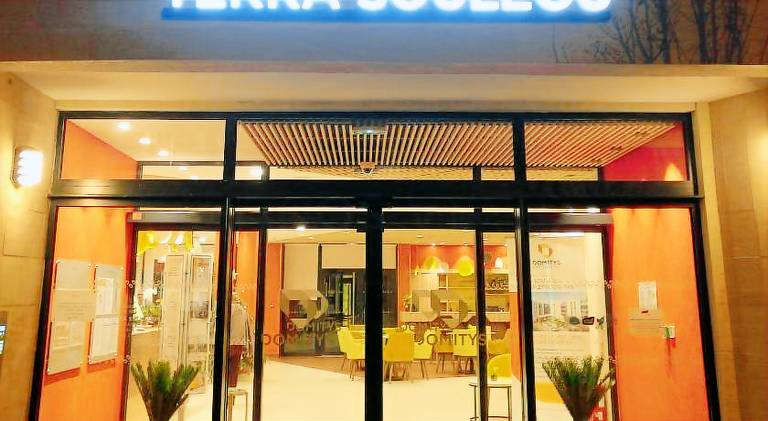 Serviced apartment with terrace, sauna & pool | Pets are welcome — photo 4