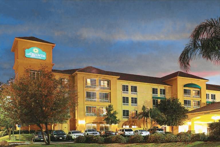 La Quinta Inn & Suites by Wyndham Santa Clarita in Stevenson Ranch, CA