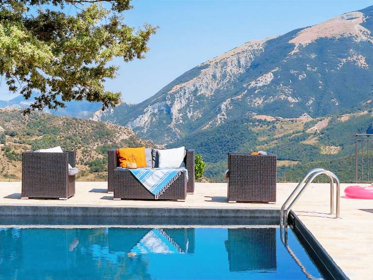 Fully equipped house with grill, private pool & yard | Nature view | Pets allowed — photo 3