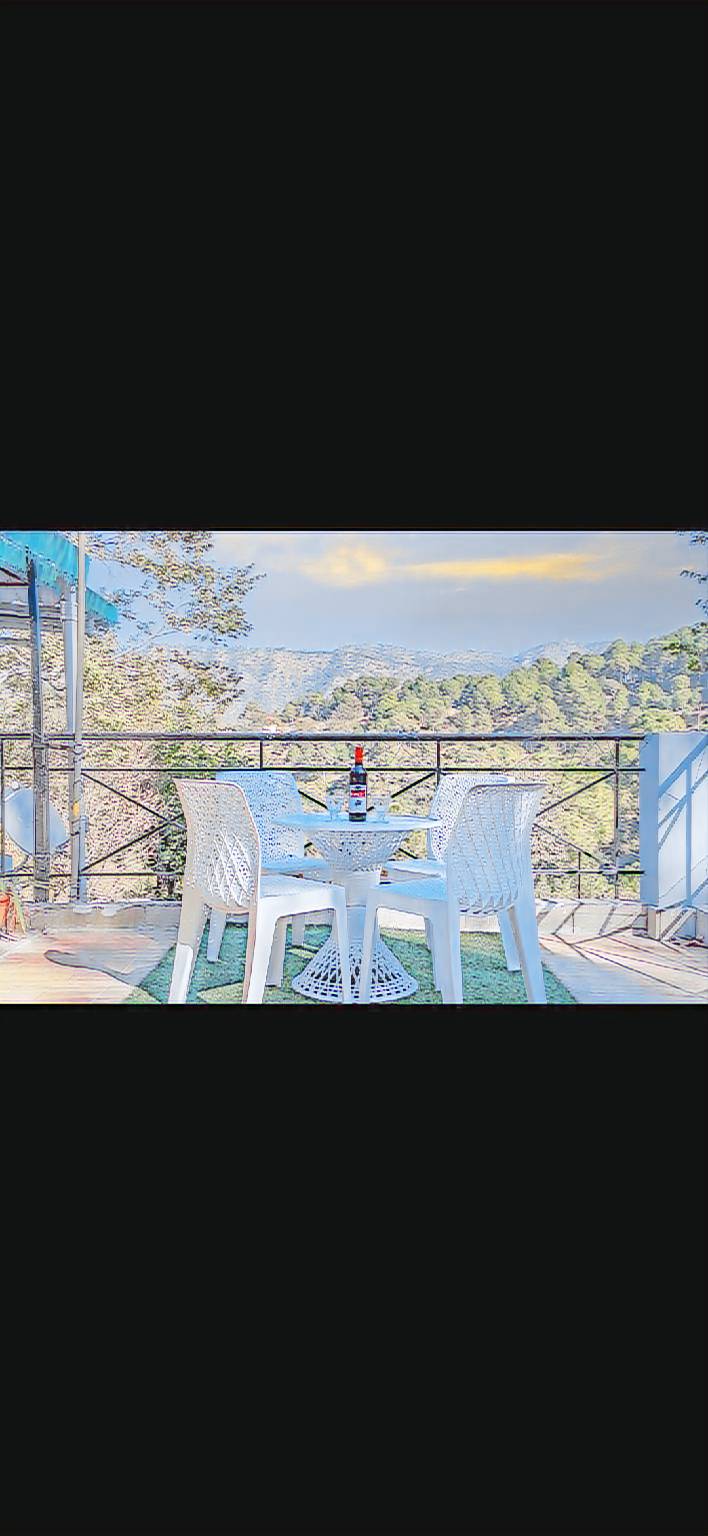 Villa with garden — photo 4