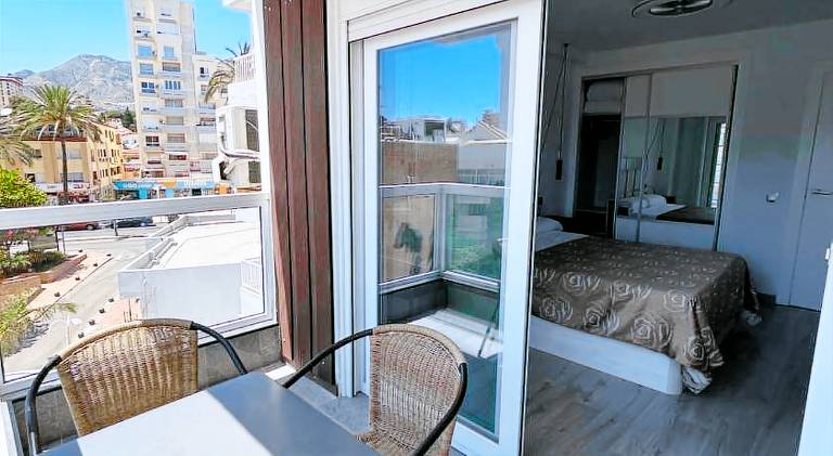 Charming rental apartment with patio & private pool | Beach nearby | Perfect for remote work | Pets are welcome — photo 3