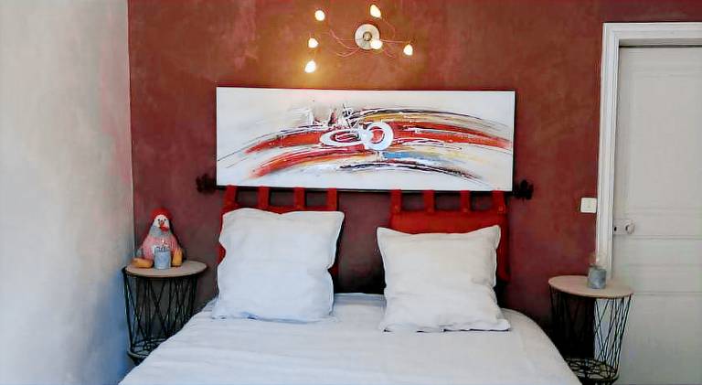 Chambre avec salle de bain privative — photo 2