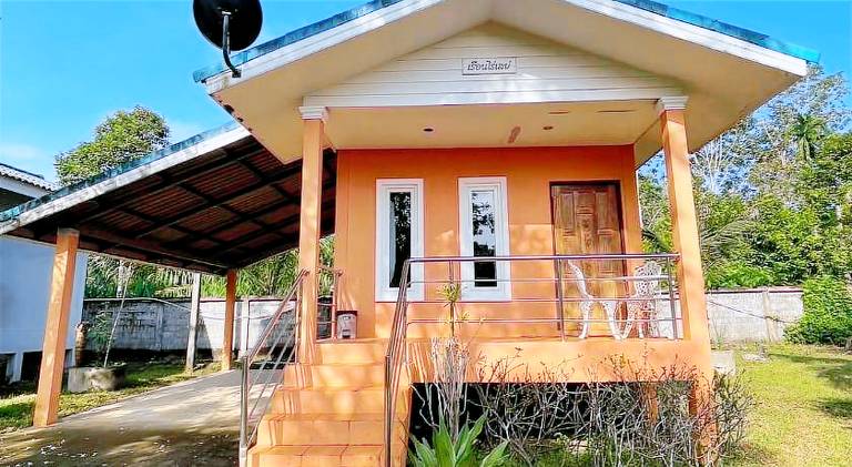 Farm with garden, terrace & private pool | Pets allowed in Krabi