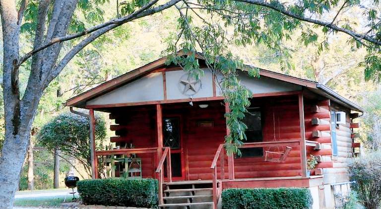 Charming Cabin Rental Perfect for Couples in Carroll County, Arkansas in Eureka Springs, AR
