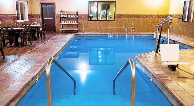 Holiday Inn Express Devils Lake By IHG — photo 3