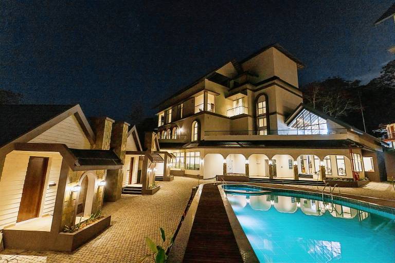 CherryLoft Luxury Resort