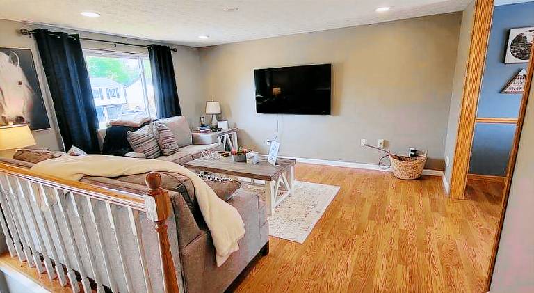 Vacation home with pool — photo 2