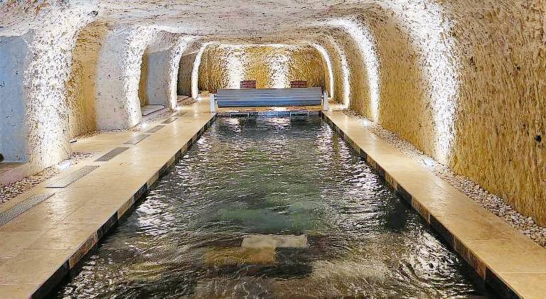 Villa with pool in Chinon