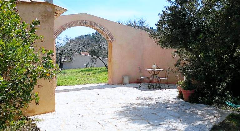 Nice farm with garden & patio | Dogs allowed — photo 4