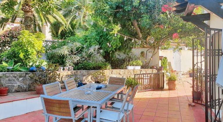 House with pool | Pets are welcome — photo 4