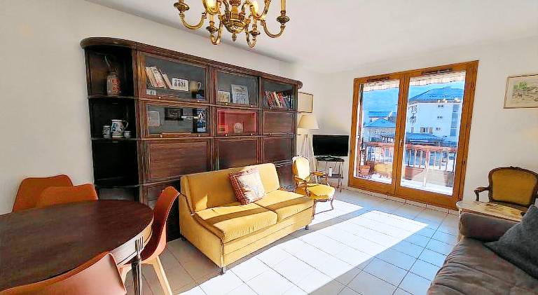 Rental apartment with 2 rooms for 6 persons — photo 2