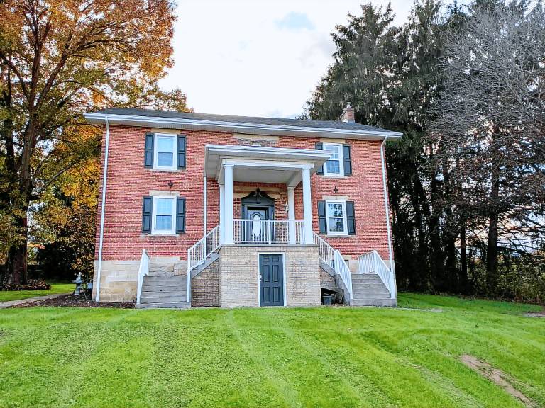House Hempfield Township