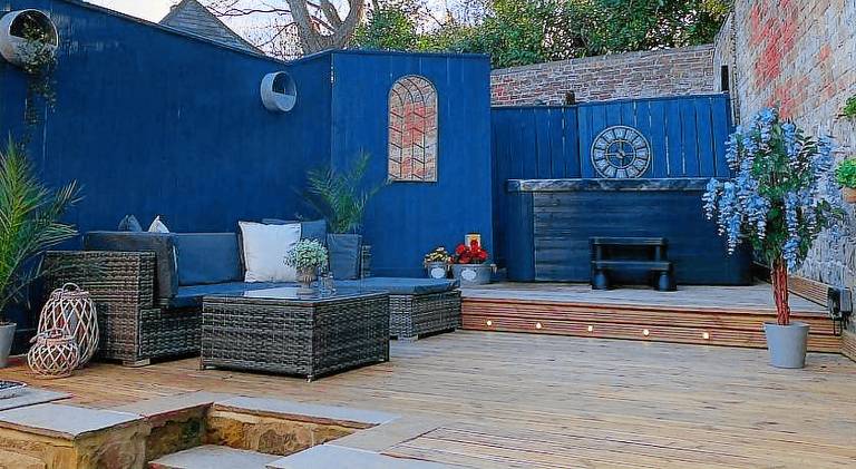 Vacation home with jacuzzi — photo 4