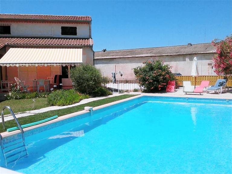 Beautiful gite with yard, private pool & terrace | Pets allowed in Fréjus