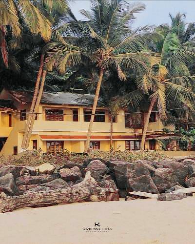 Kizhunna rock beach house