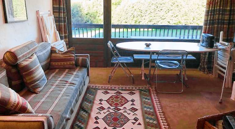Apartment with pool — photo 2