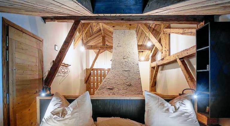 Hotel-Restaurant Le Cochon Rose in Neuchatel