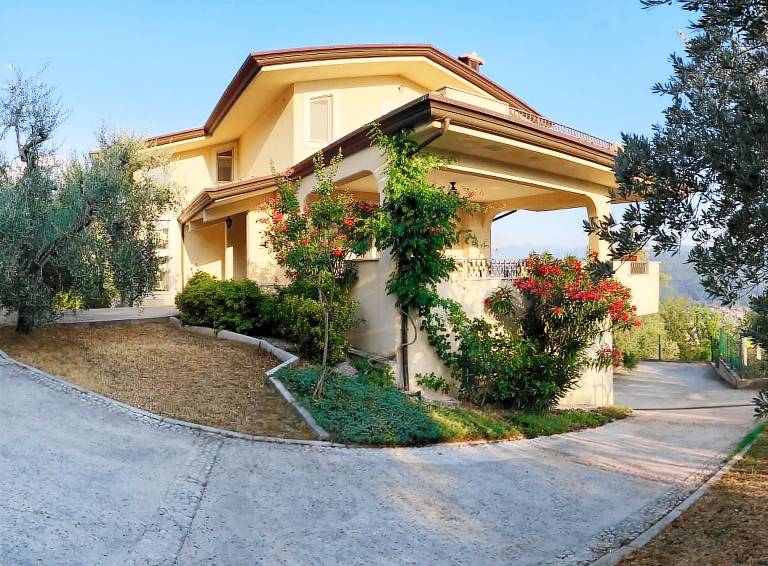 Villa Isola del Liri