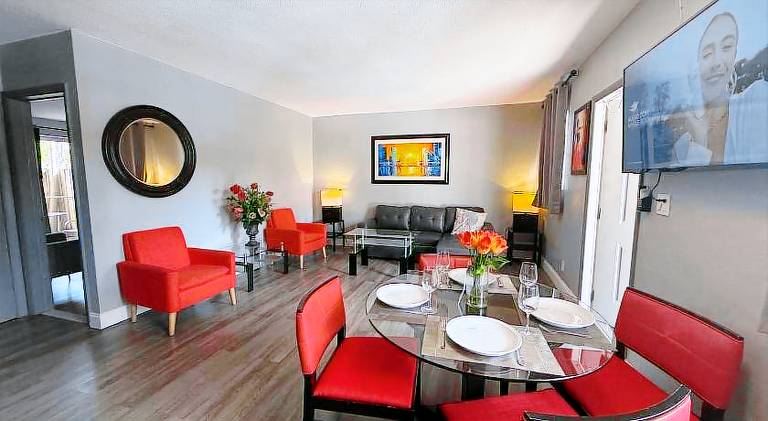 Sheridan Suites Apartments — photo 3