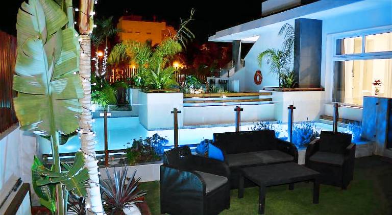 APART TURISTICOS MARINE REST LA MANGA MAR MENOR piscinas privadas in Cartagena
