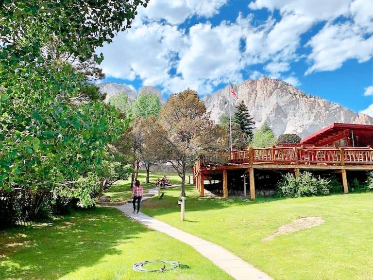 Lodge Nathrop
