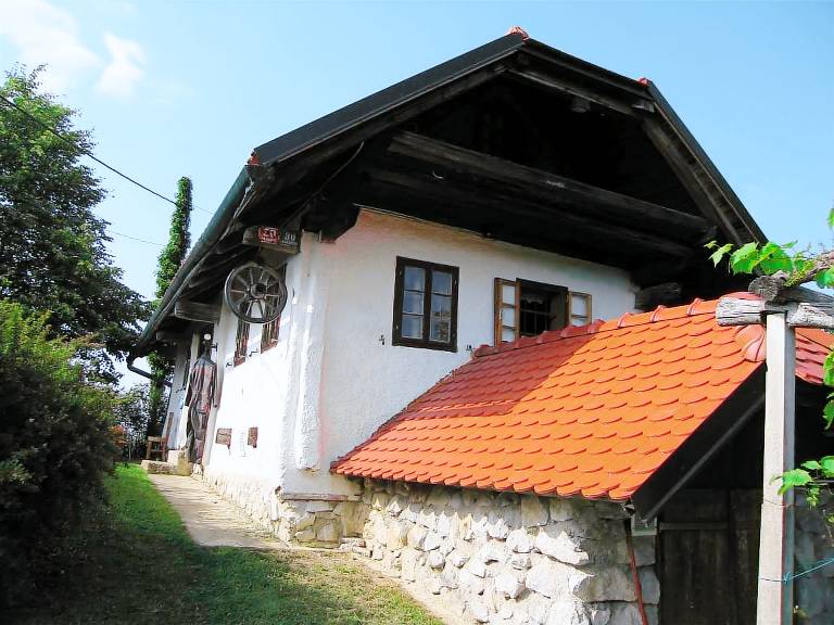 hiša Cirkulane
