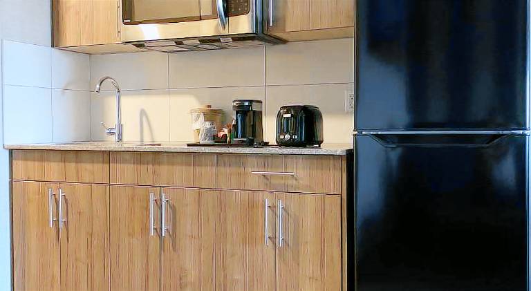 Meridian Inn & Suites Regina Airport — photo 2