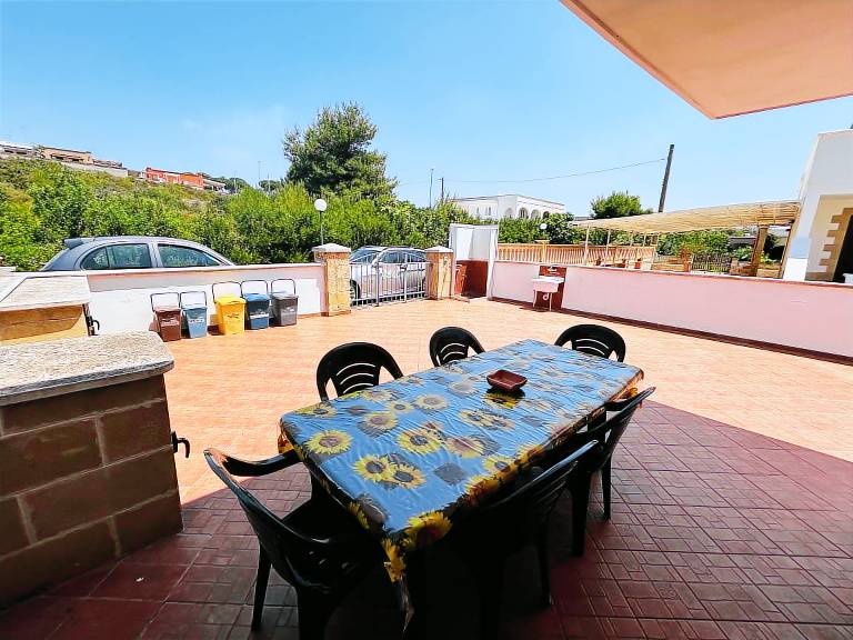 Family-oriented lovely villa with barbecue | Sea view | Pets are welcome — photo 3