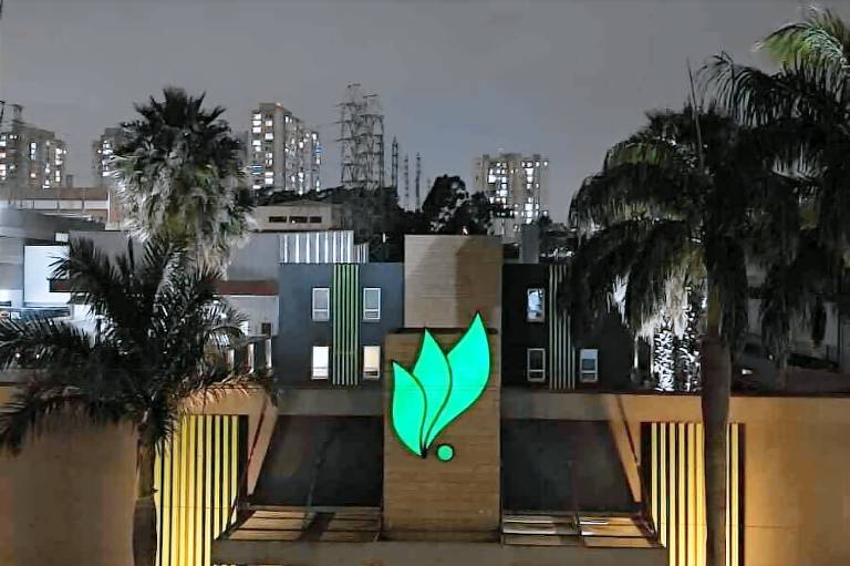 Hotel de beira de estrada Vila Maria