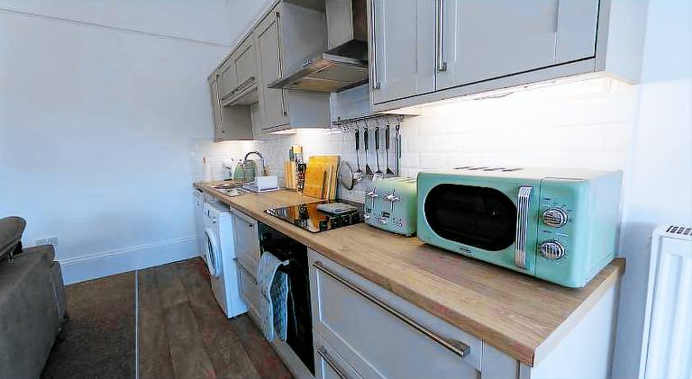Holiday apartment | Next to British Airways i360 | Pets allowed — photo 5