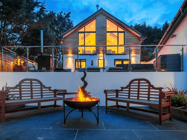 Cottage with jacuzzi & garden in Bideford