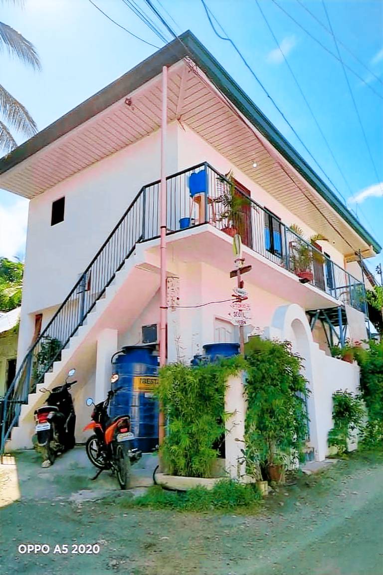 Gaja (Go) Dive & Inn in Moalboal