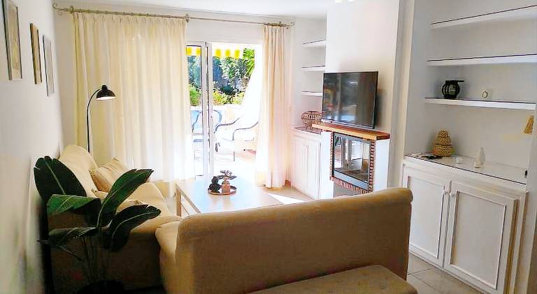 Rental apartment with pool | Beach nearby | Pet-friendly — photo 2