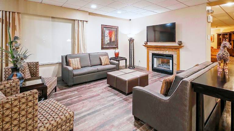 Best Western Crossroads of the Bluffs — photo 4
