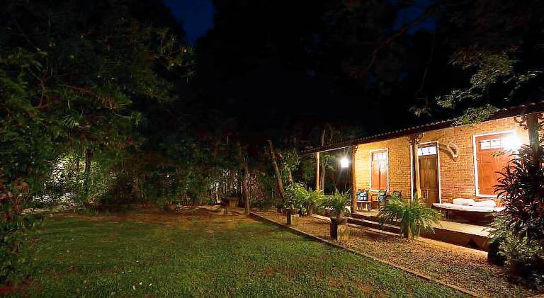 House with barbeque, pool & yard — photo 5