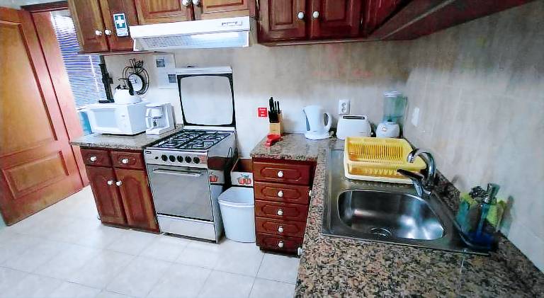 House with patio & barbeque — photo 5