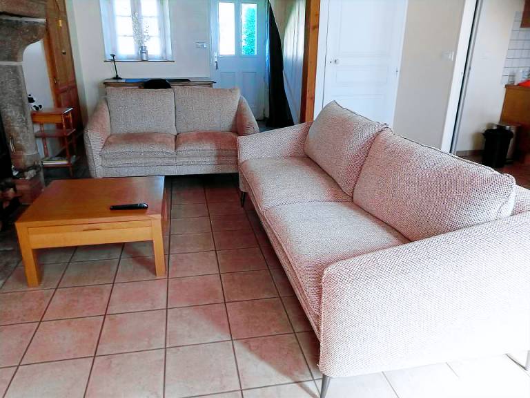 Gite with yard, barbeque & terrace | Dogs allowed — photo 3