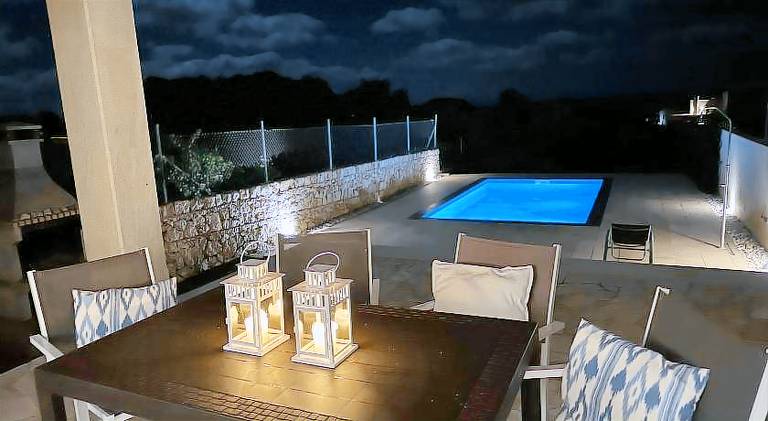 House with pool | Pets are welcome — photo 5