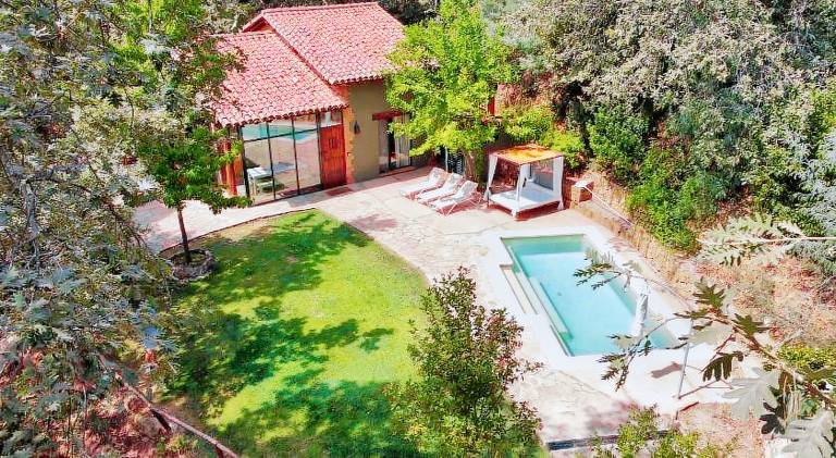 House with private pool, terrace & grill — photo 3