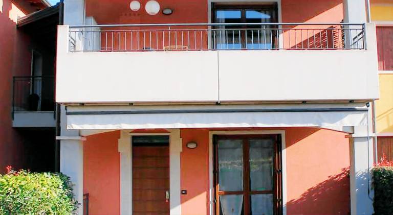 Nice holiday apartment with pool | Dogs allowed in Pozzolengo