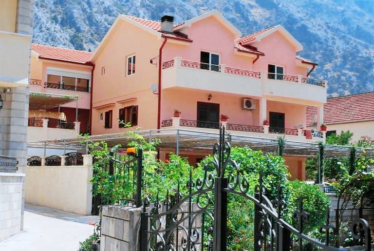 Apartment Dobrota