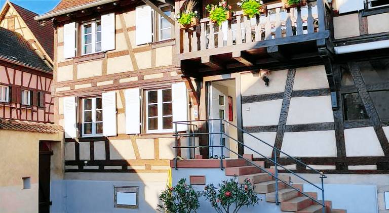 LES COLOMBAGES