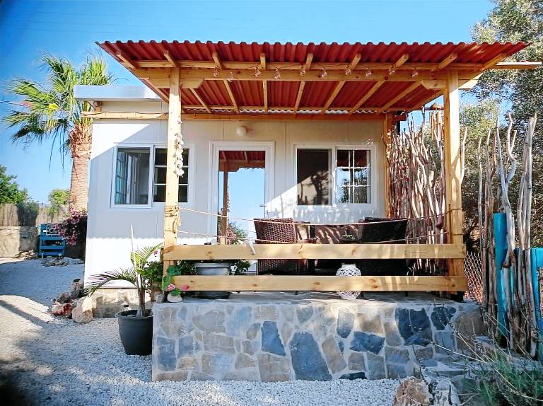 Cabin Poli Crysochous