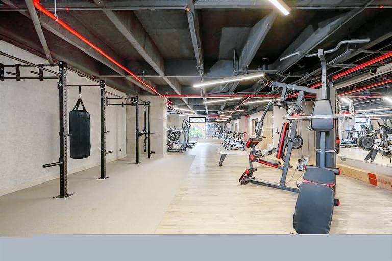 Go Living & Suites 1310