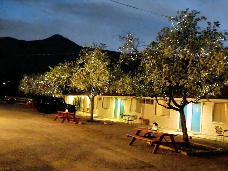 Motel Lake Isabella