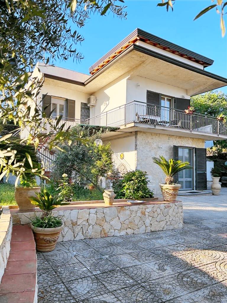 Ferienhaus mit Pool in Mascali, Sizilien f&uuml;r max. 9 Personen