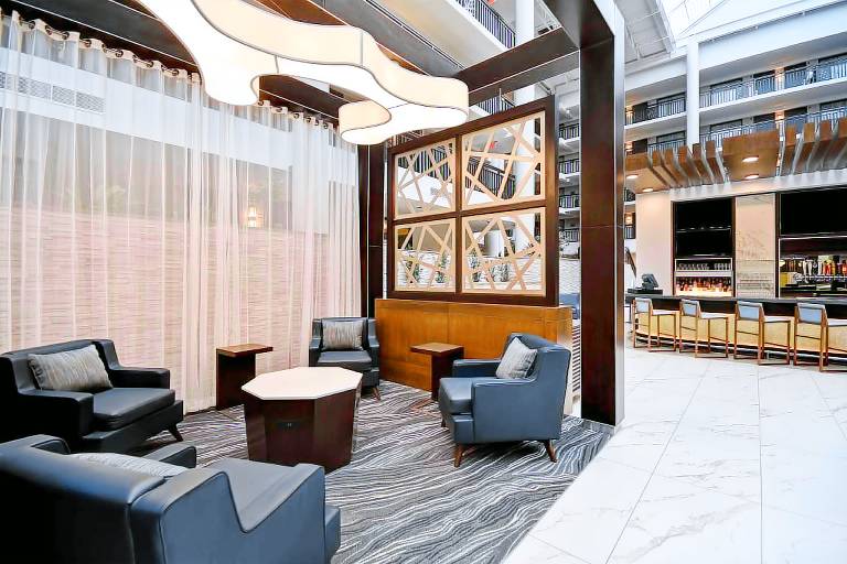 Embassy Suites by Hilton Syracuse — photo 4