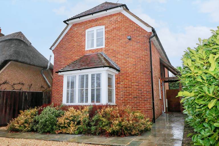 Cabin  Itchen Valley