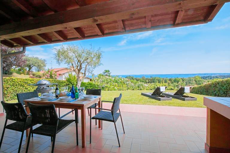 Children-friendly chalet with terrace, yard & BBQ | Pets are welcome — photo 3