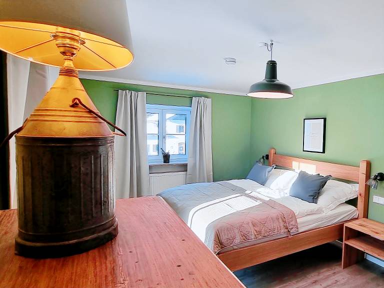 Vacation home with yard & terrace | Mountain view — photo 4